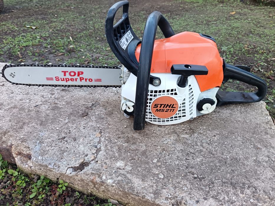 STIHL MS 211 În stare foarte bună