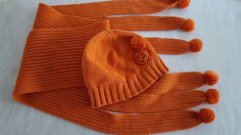 Шапки и шалове за момиче