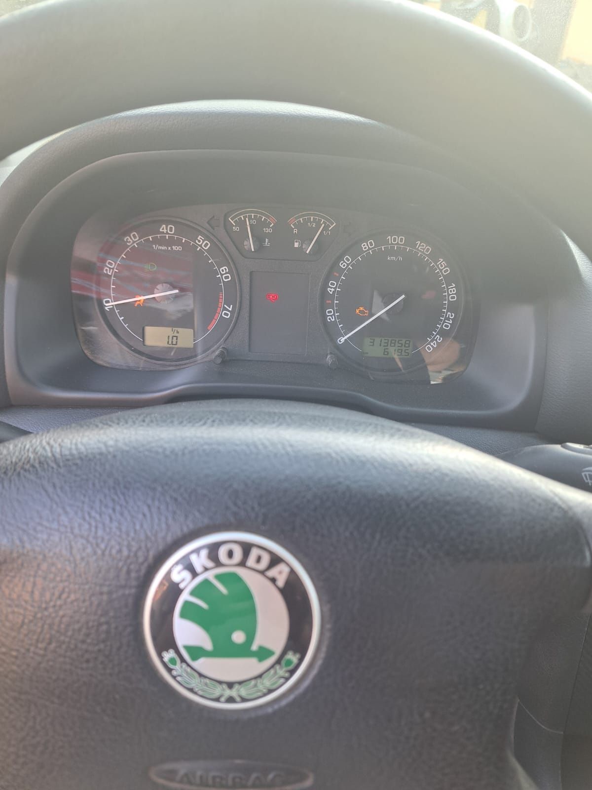 vand skoda octavia  1 benzina