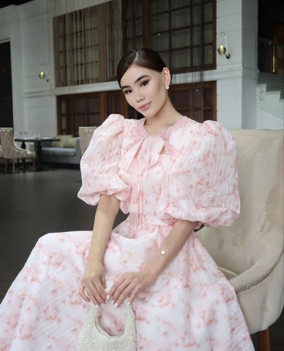 Красивое воздушное платье. Новое с этикеткой,не ношеное!!!