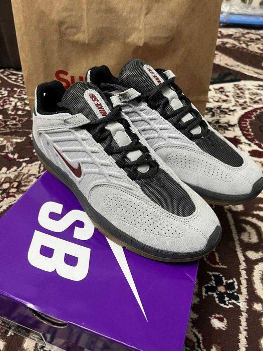 Кроссовки Nike оригинал! Новые в коробке! Размер 44-45