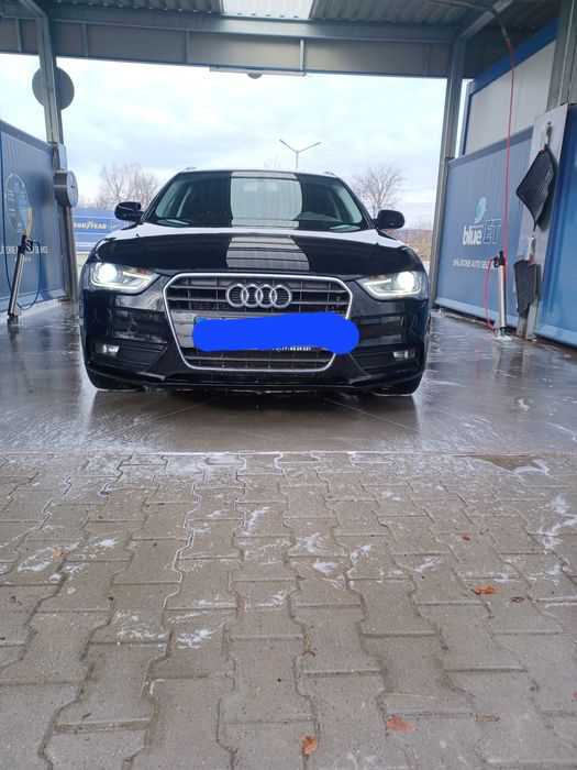 Vând Audi a4 2013