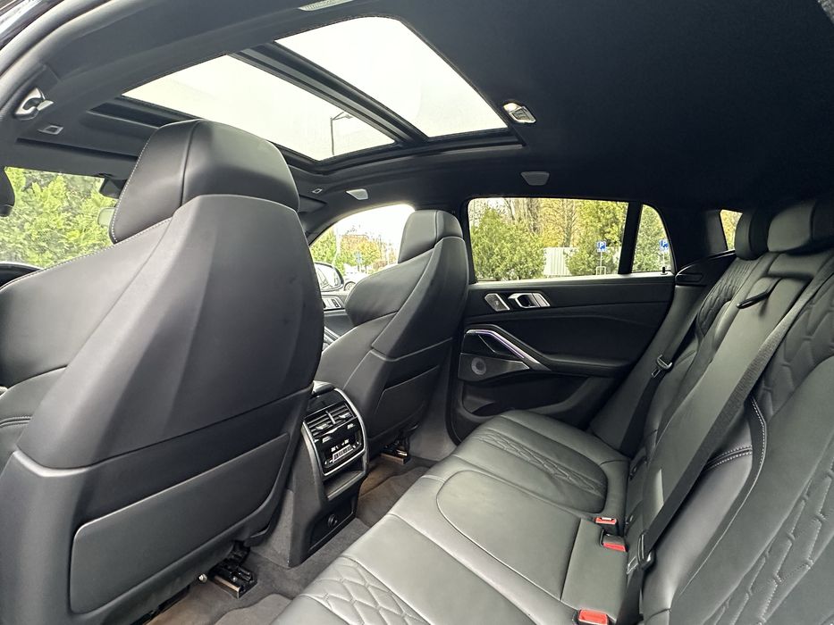 BMW X6 M50i 2022 530cp SkyLounge/InteriorM/BowerWilkins/NightVision !