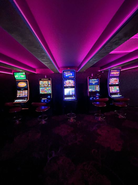 jocuri de noroc/pariuri sportive/pacanele