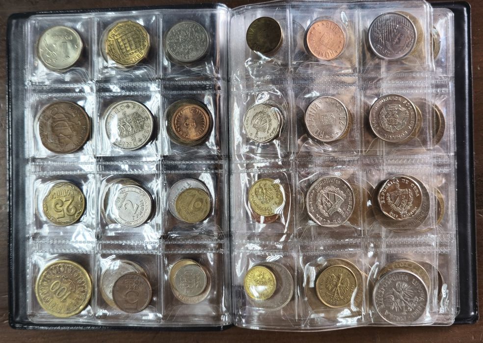 Колекция от 120бр монети