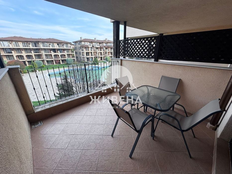 Продава обзаведен 1-стаен апартамент, с.Топола, 45 кв.м