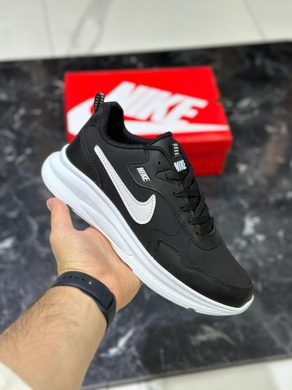 Adidași bărbați ultima mărime disponibil