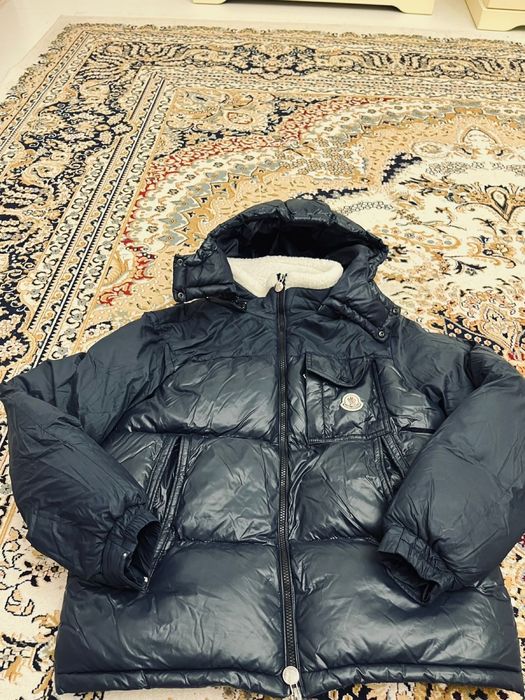 Монклер Moncler куртка сатылады