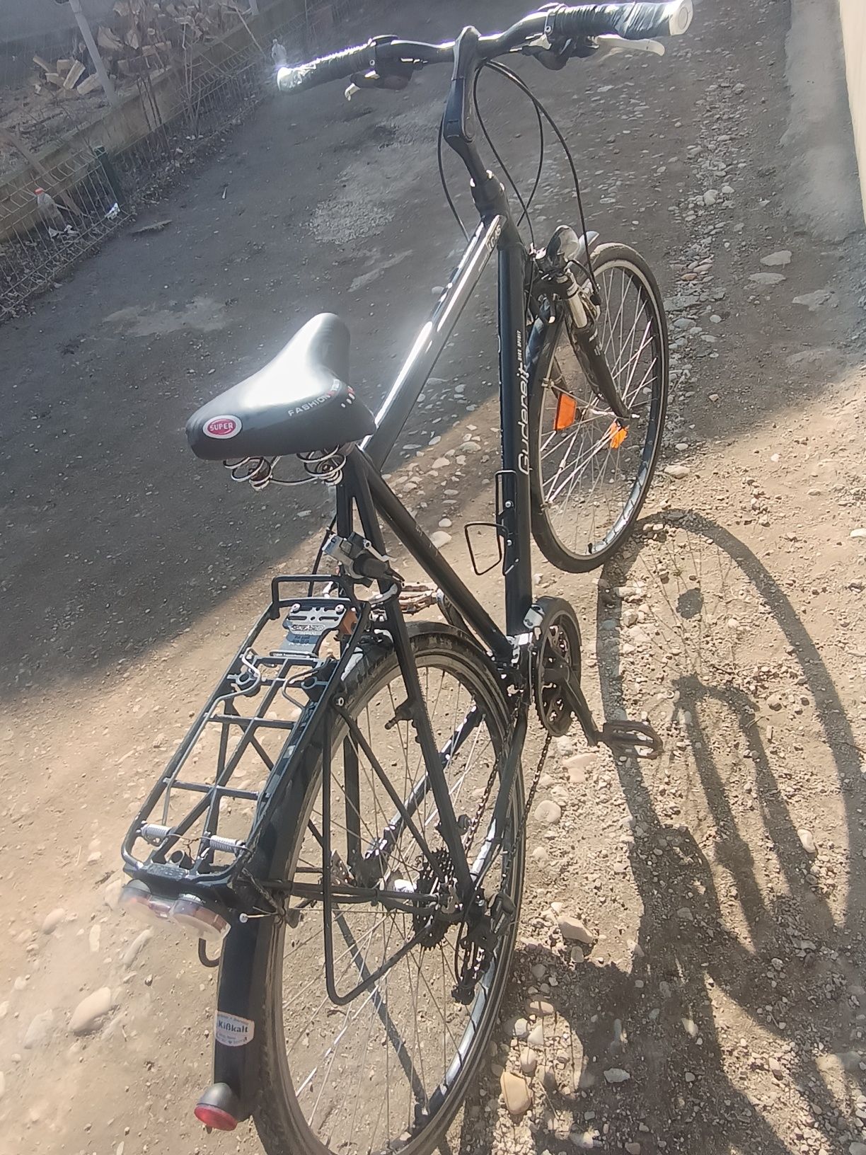 Vând bicicleta gudereit