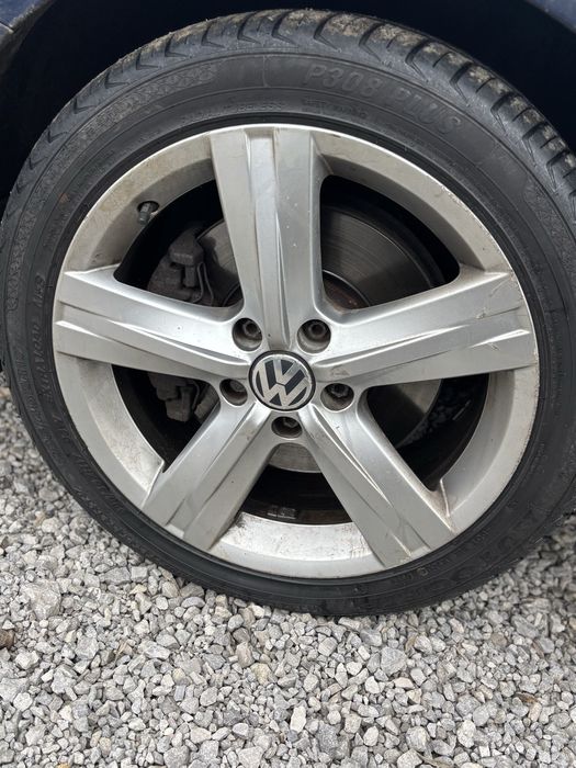 Passat B7 - 2.0 дизел на части