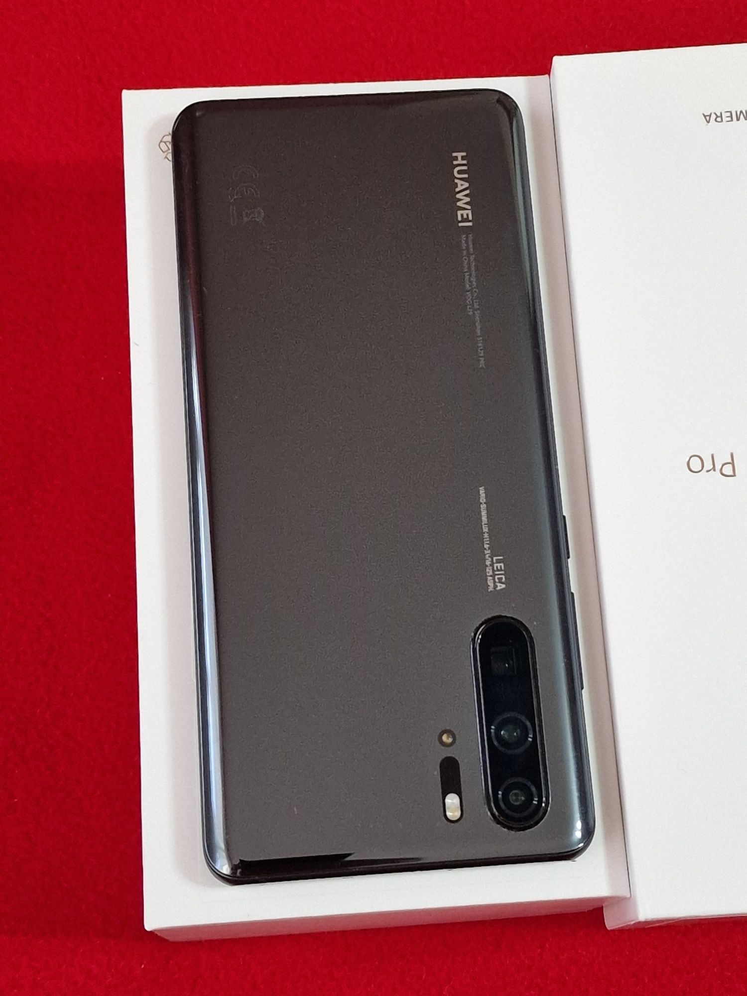 Huawei P30 Pro 128Gb Black, Impecabil, Liber de rețea, Accesorii!!!