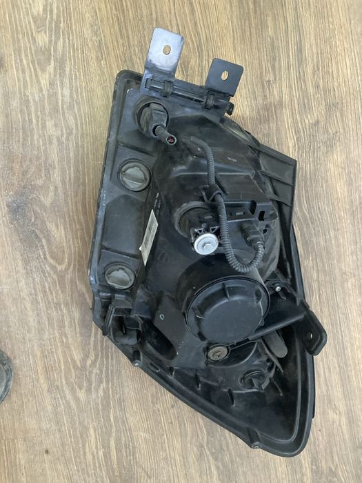 Десен фар за Kia Sportsge / Киа Спортийдж 2007г