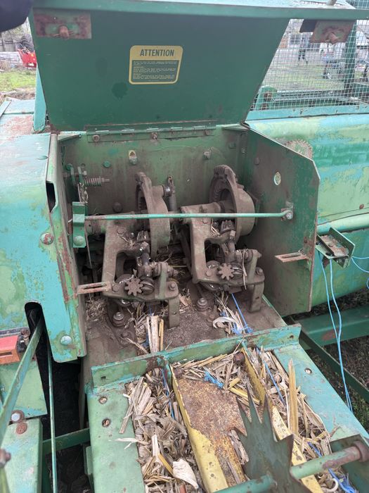 Balotiera Presa de balotat John Deere 346