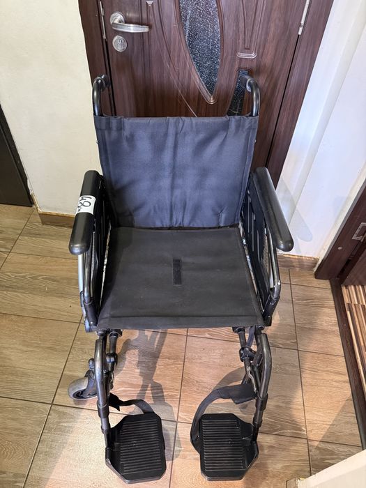 Scaun transport pacienti batrani handicap dizabilitati (ca nou)