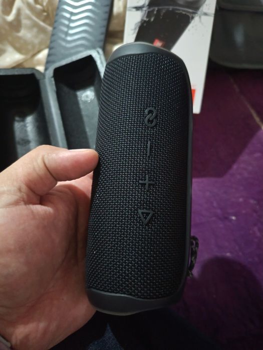 Jbl flip 5 новый.