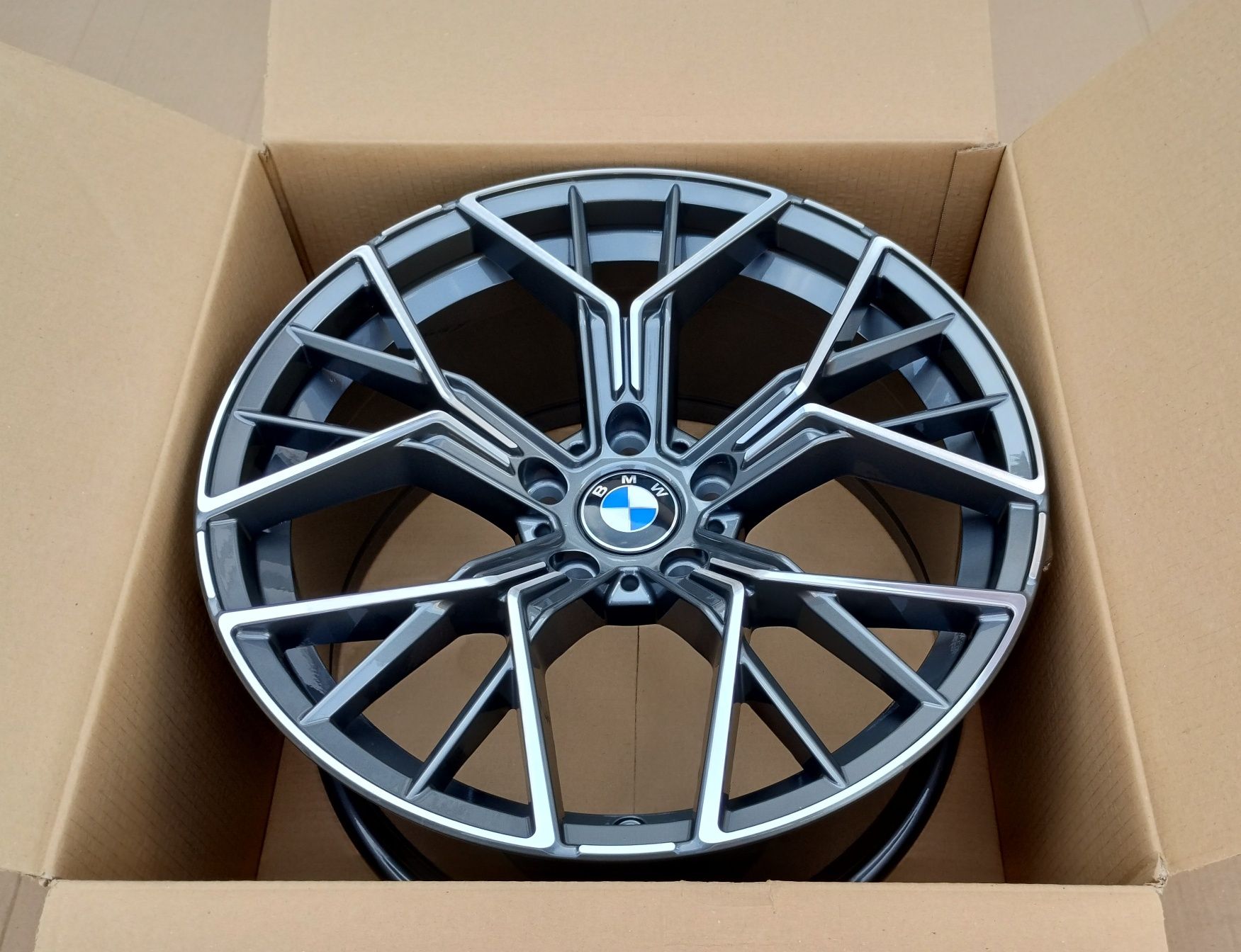 Jante Noi R19 BMW e90 F30 F20 e60 F12 F25 F15 cu 5 x 120  cu ET37