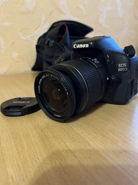 Фотоаппарат Canon 600D