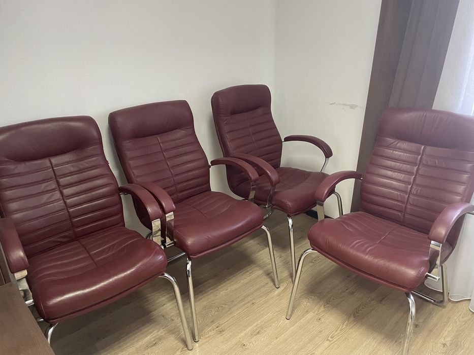 Офисные стулья на продажу