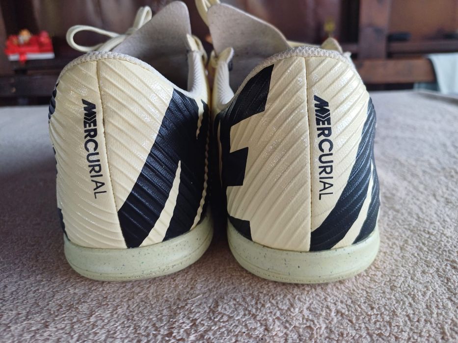 Jordan max aura 4 + nike mercurial vapor 15