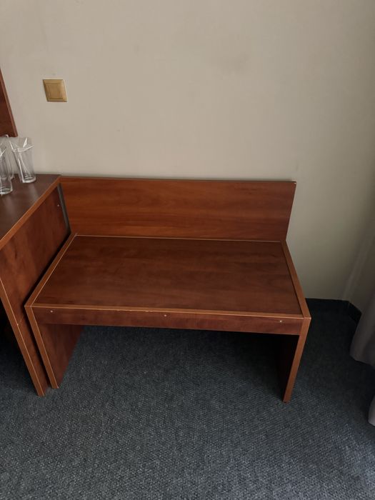 Хотелско обзавеждане