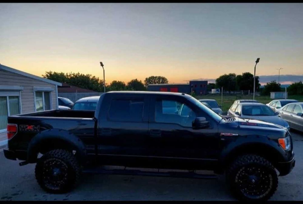 Пикап в перфектно състояние, всичко платено и сменено,март 2010 годона