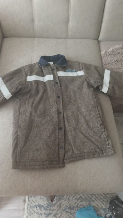 Продам суконную куртку