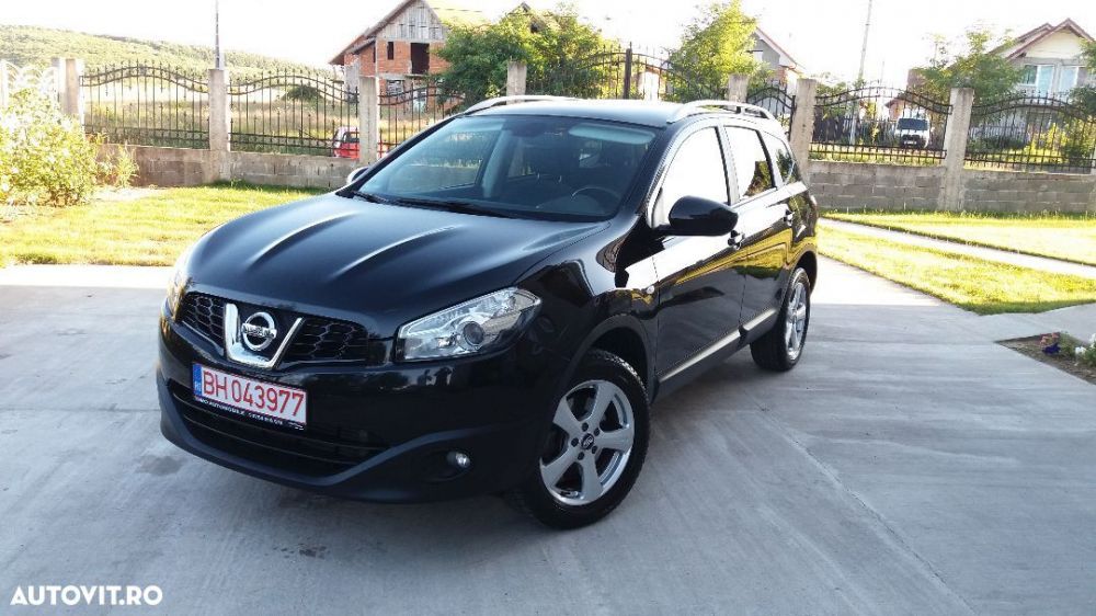 Nissan Qashqai+2