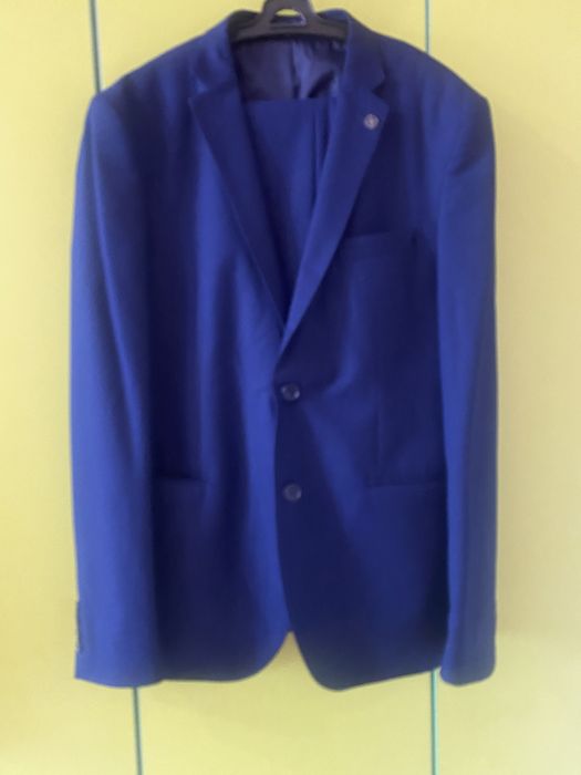 Пиджаки новые для мальчиков для школы