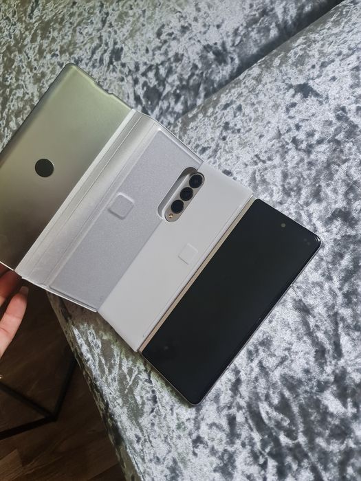 Samsung z fold 3