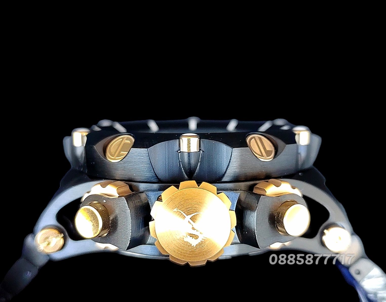 часовник INVICTA Venom Reserve 54 mm, Инвикта нов