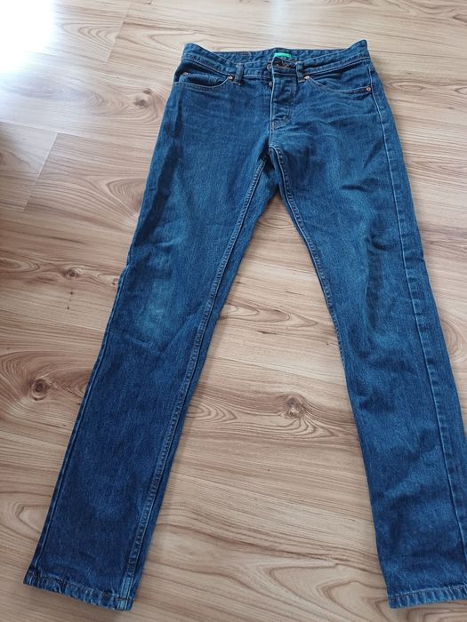 Запазени дънки на Benetton