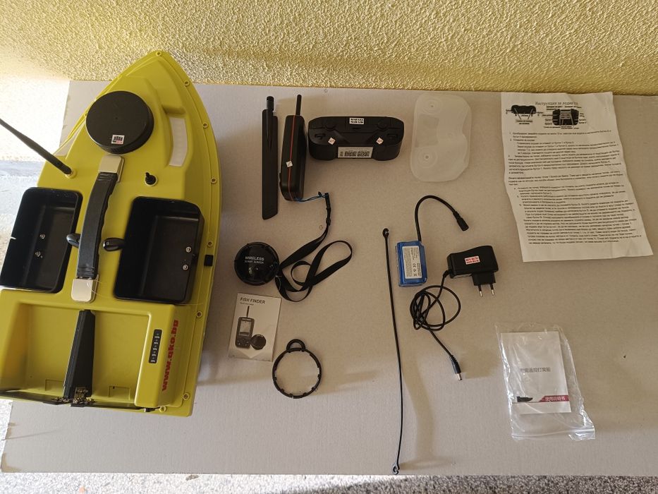 Лодка за захранка D19 GPS +сонар