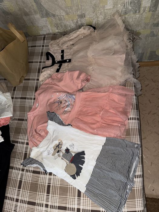 Одежда для девочки 5-6 лет