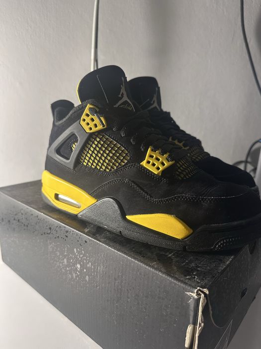 Jordan 4 Thunder originali