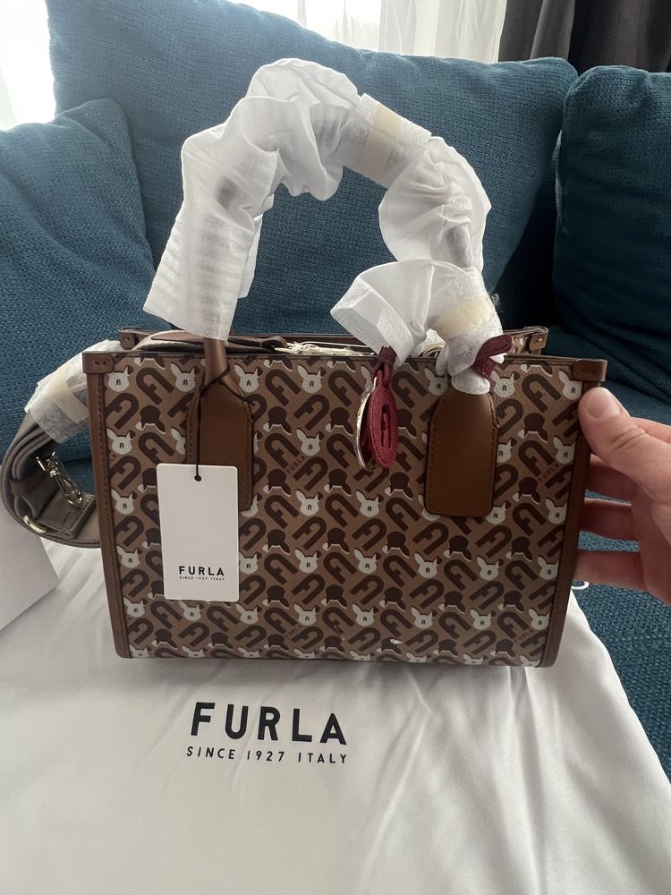 Furla Afrodite Tote.100%оригинал.С всички етикети и сериен номер