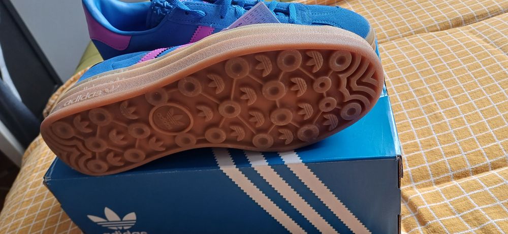 Маратонки Adidas 41,5