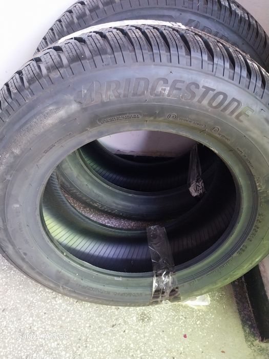 Anvelope iarna bridgestone