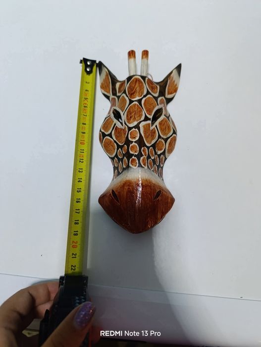 Маска ръчно резбована