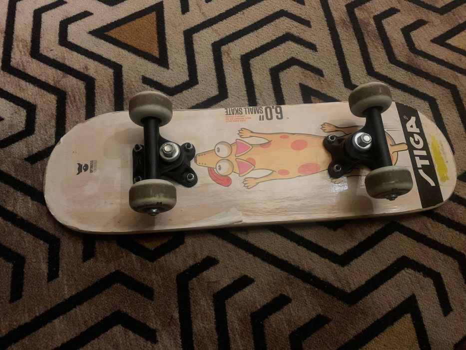 срочно продам скейт. использован 2-3раза