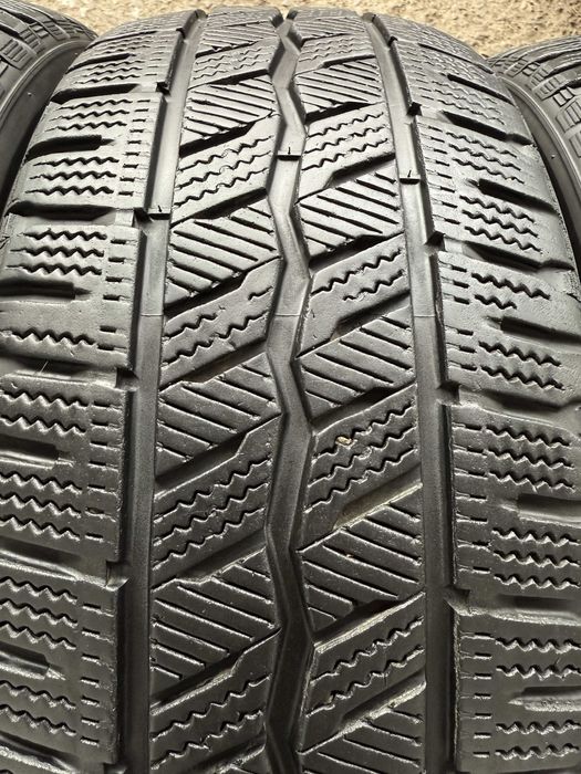 4x Anvelope Iarna 225/55 R17C - Hankook Winter I"Cept LV