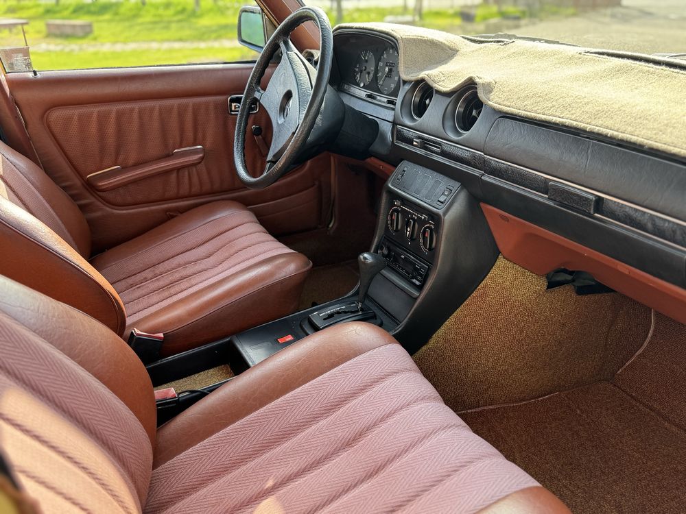 Vând Mercedes Benz W123 Cobra