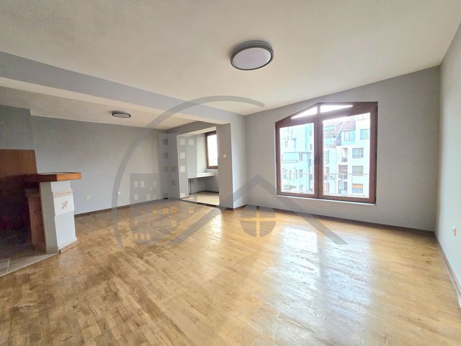 Продава се Двустаен апартамент в Варна, Зимно кино Тракия - 64 кв.м за 1036 €/кв.м - Снимка #1