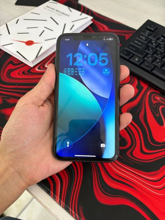 Ideal iPhone 11  128 gb