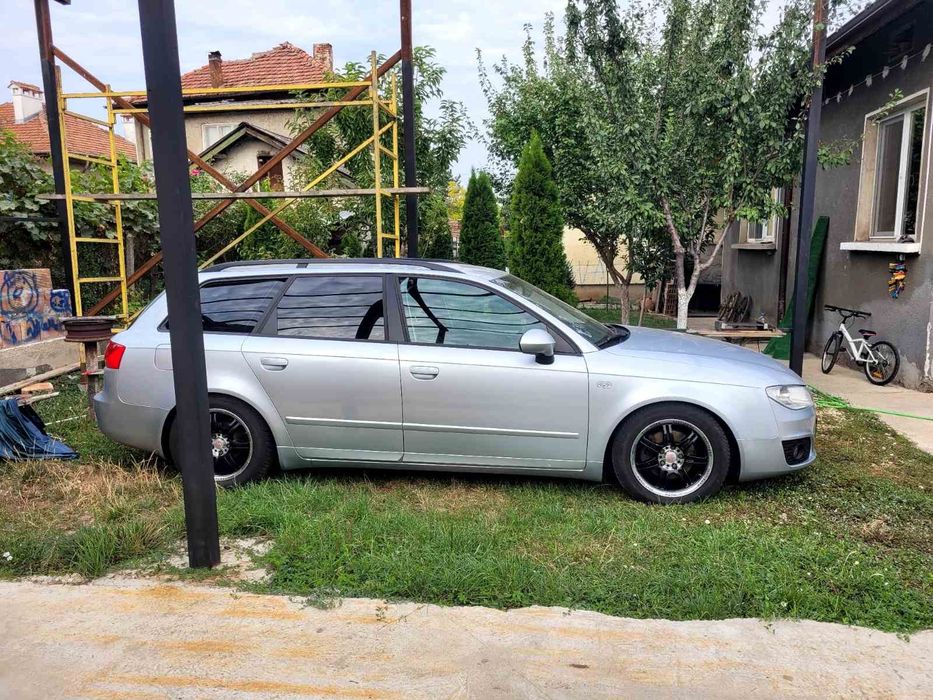 Продавам сеат ехео
