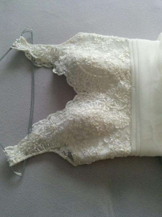 Vand rochie de mireasă