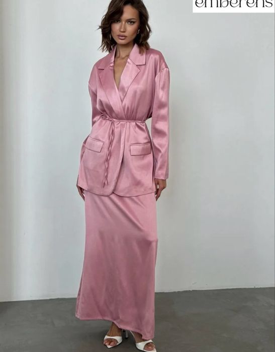 Продам двойку юбка  и пиджак