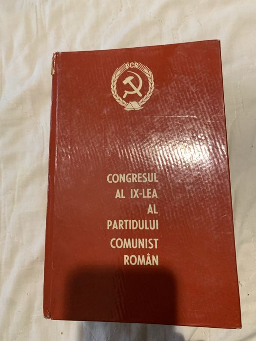 Carte veche despre comunism