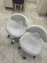 Белые стулья кресло
