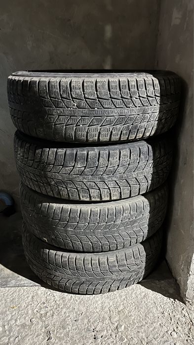 Зимние шины продается