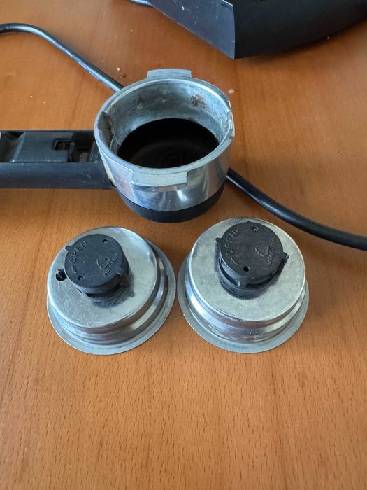 Кафемашина за еспресо DeLonghi EC155 1100W